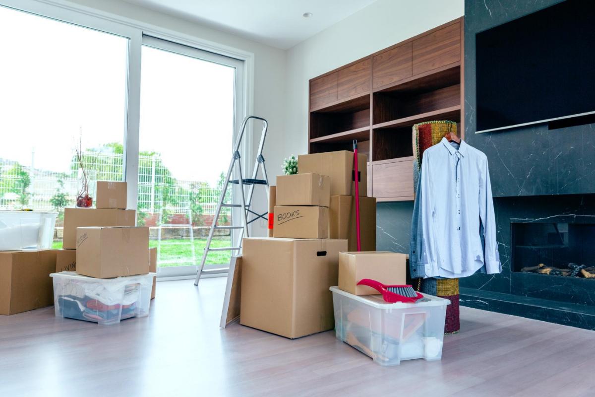 How to Declutter Your Apartment Closet