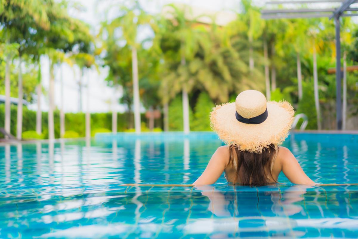 Three Ways Your Apartment Pool Can Improve Your Life This Year