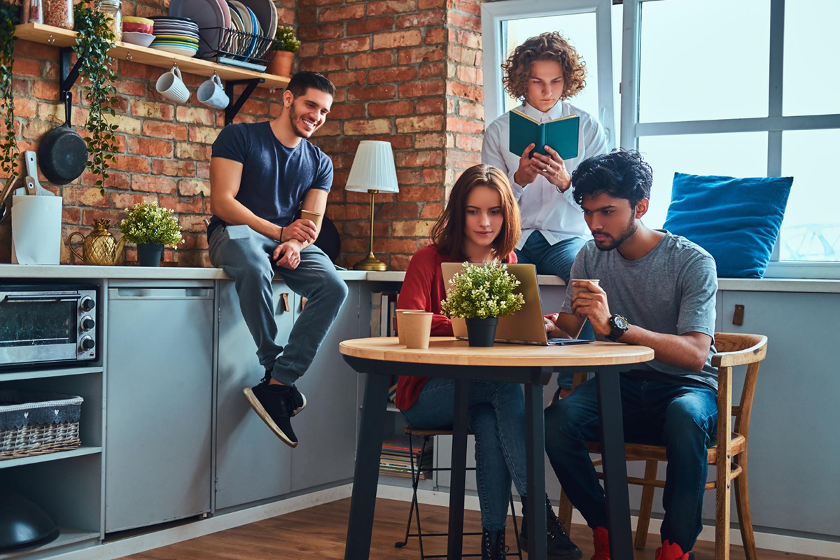 Tips for Successfully Renting an Apartment with Friends