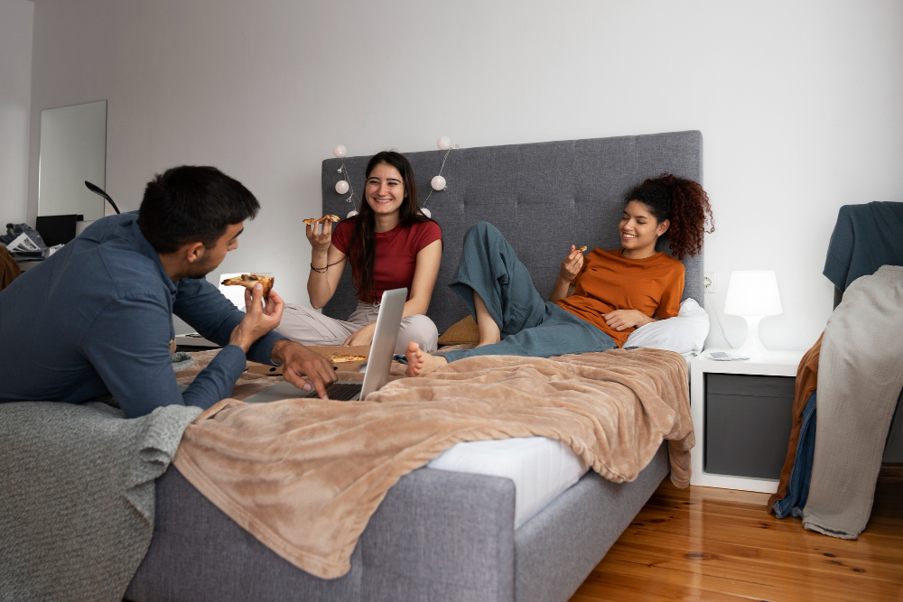 Managing Finances and Responsibilities when Renting With Multiple Roommates